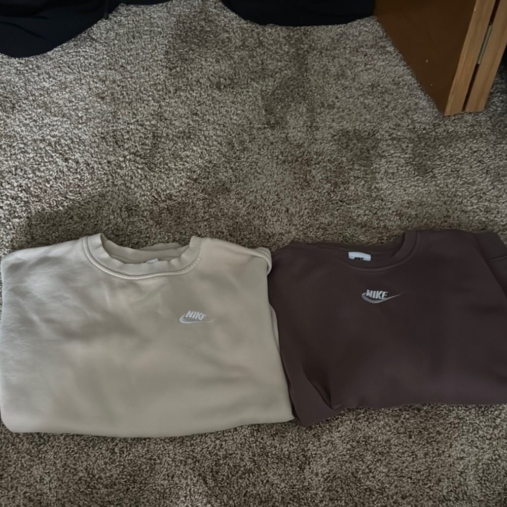 Nike Kids Sweatshirts in Cream and Brown